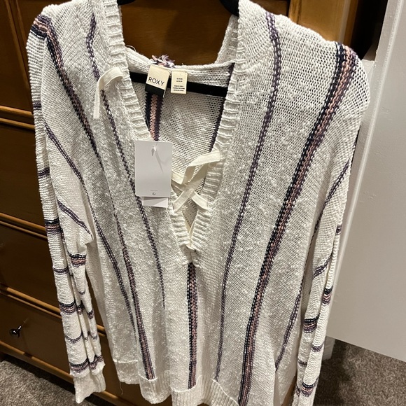 Roxy swim coverup sweater. - Picture 2 of 2